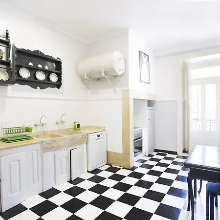 Guest house Typical Lisbon